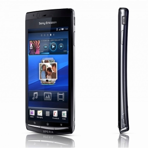 Смартфон Sony Ericsson Xperia Acro S Black+док-станция